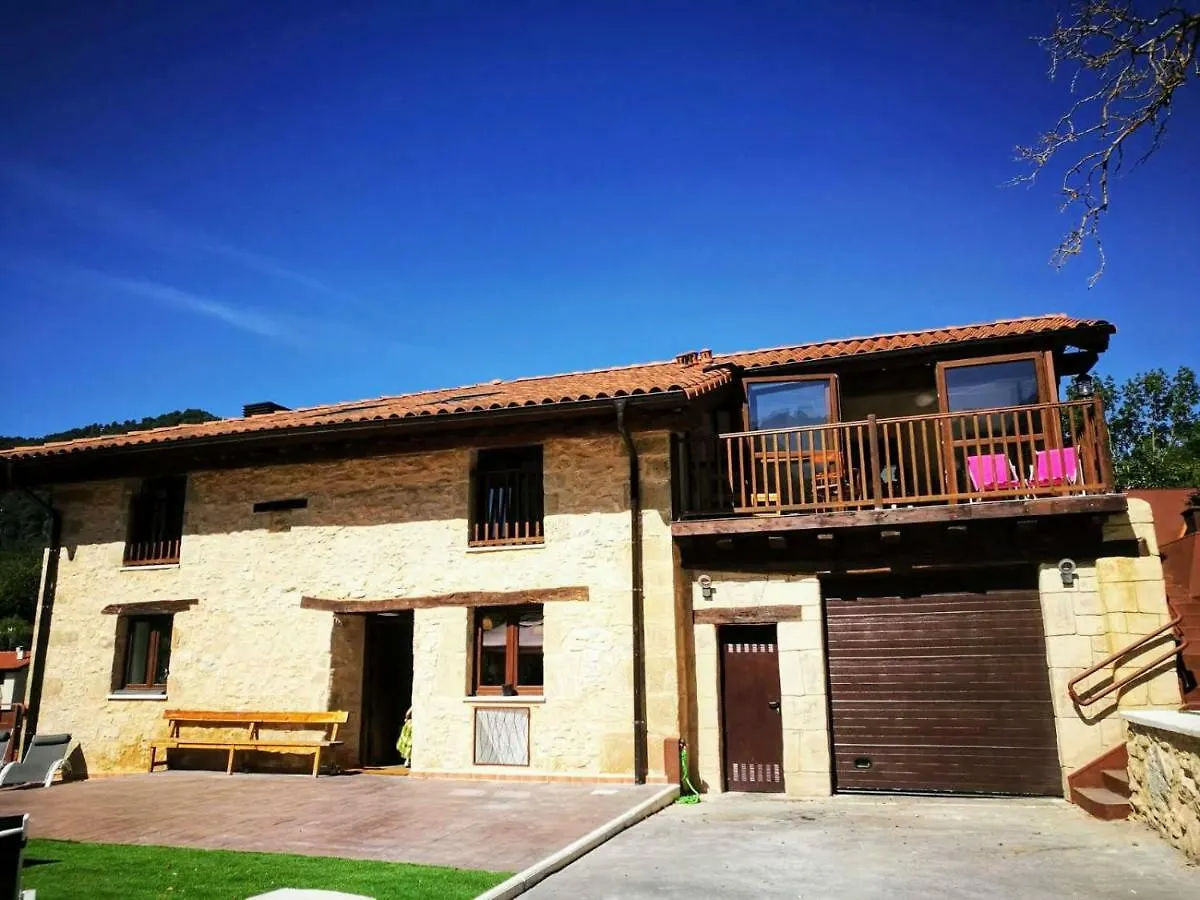 Casa Rural Tierra Y Madera Barrio  Apartment Barrio (Alava)